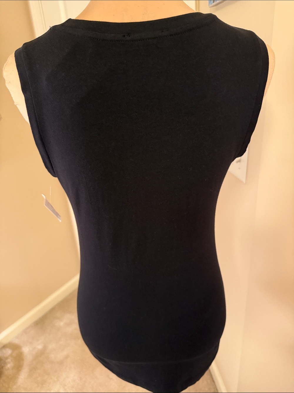 Sleeveless Black Studded Scoop Neck Tank Top - Picture 4 of 6